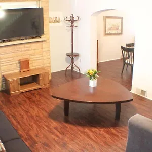 Massive 4 Bed House-short Walk To Amazing View , Pittsburgh United States